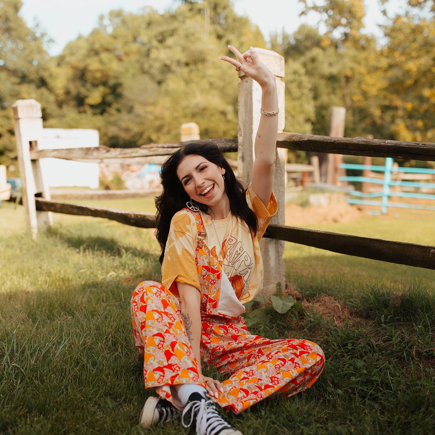 Howdy Pumpkin Mustard Bleach Tee S-Plus