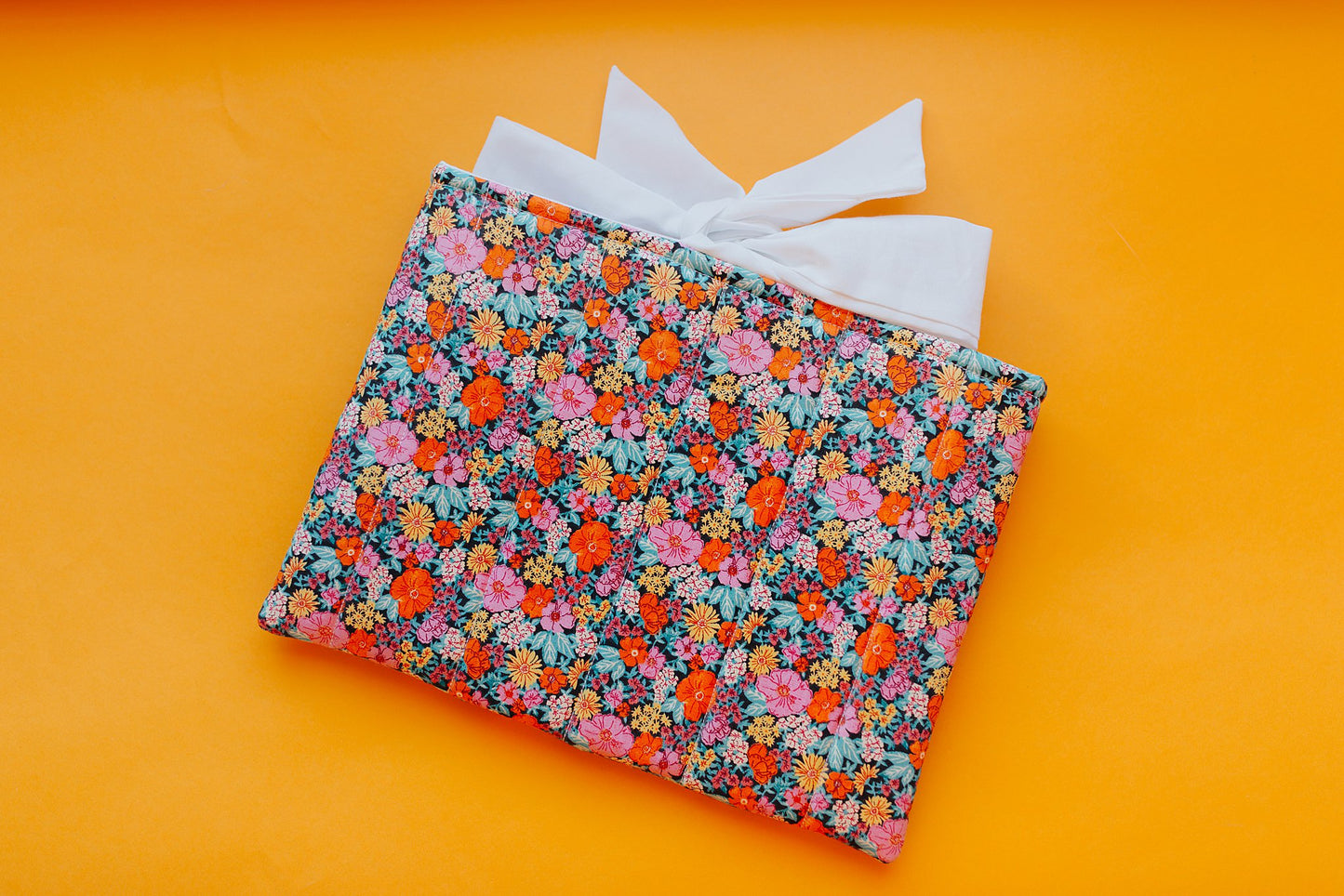 Retro Floral Blue Bow Book Sleeve