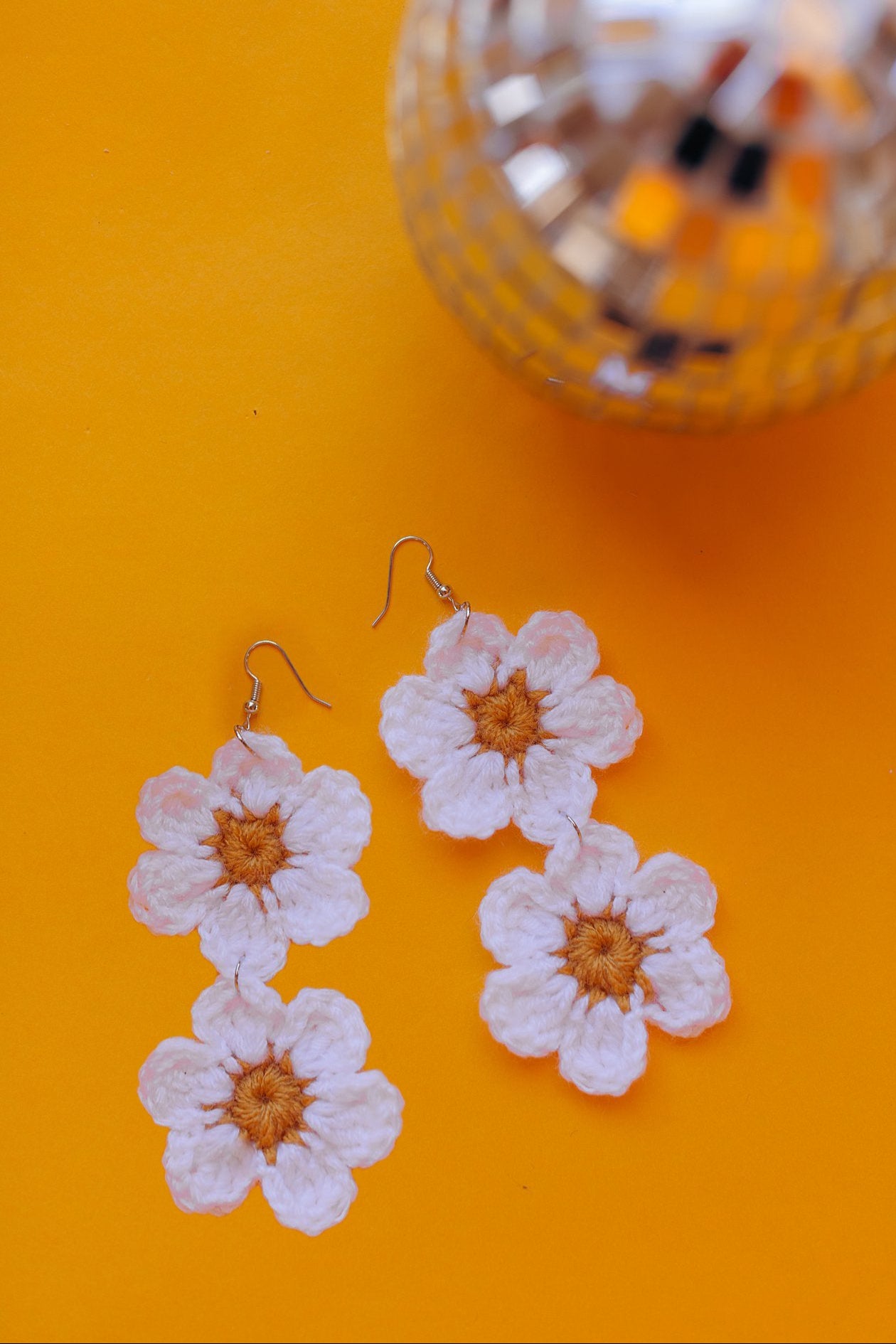 Oopsie Daisy Dangles