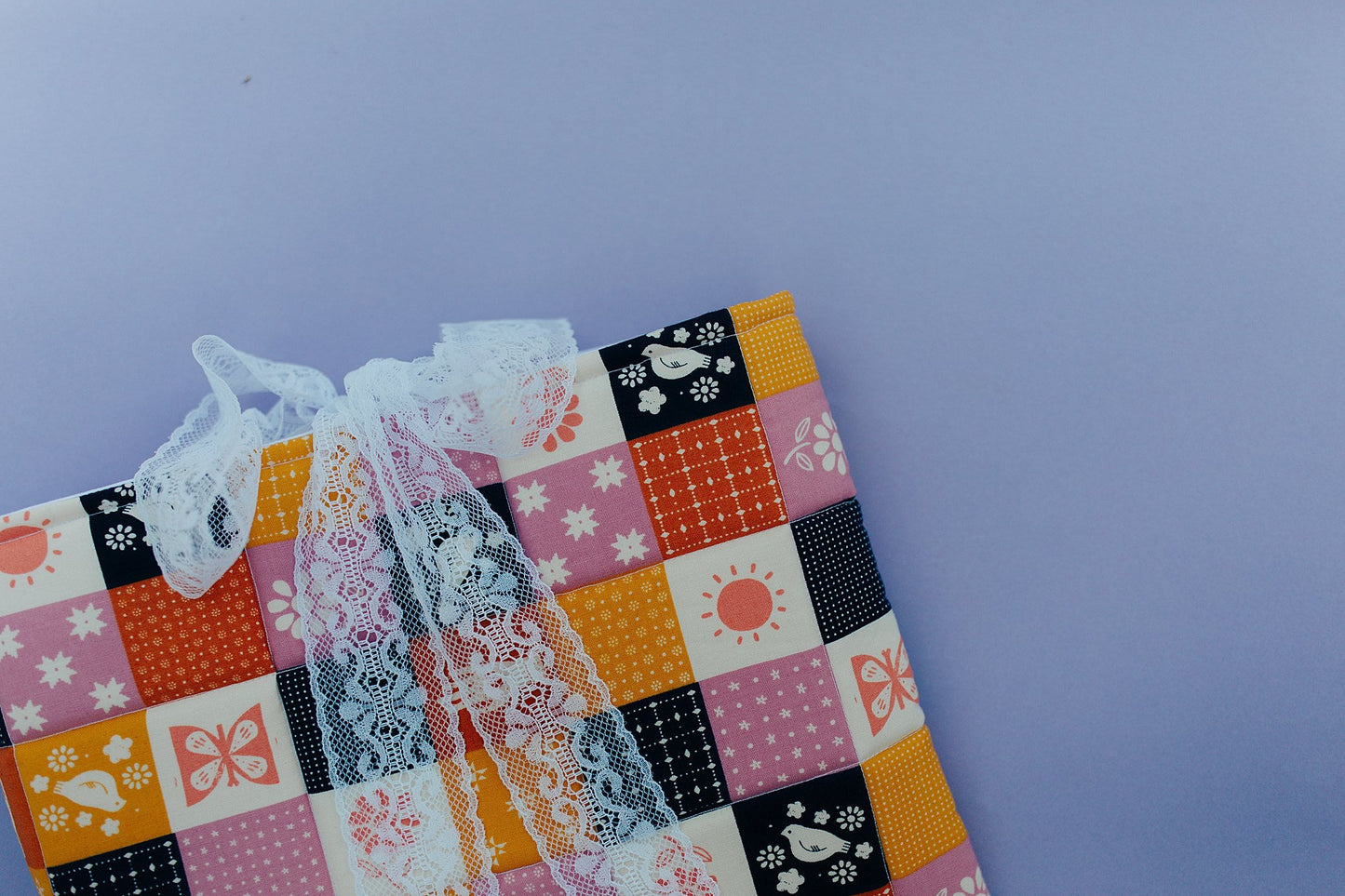 Quilt Bow Book Sleeve