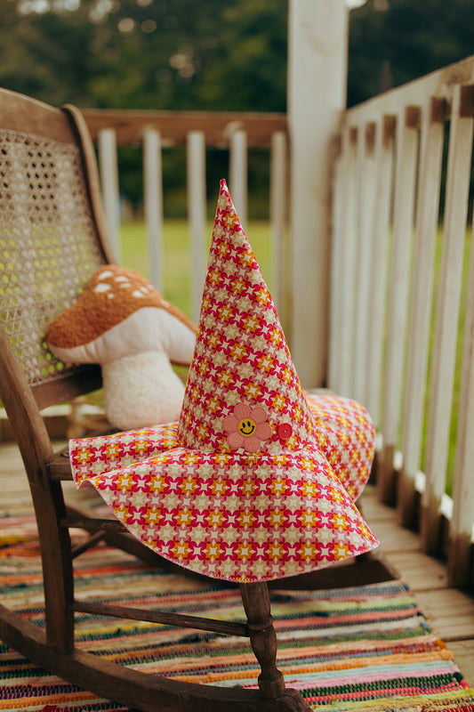 Witch Hat Groovy Chicka