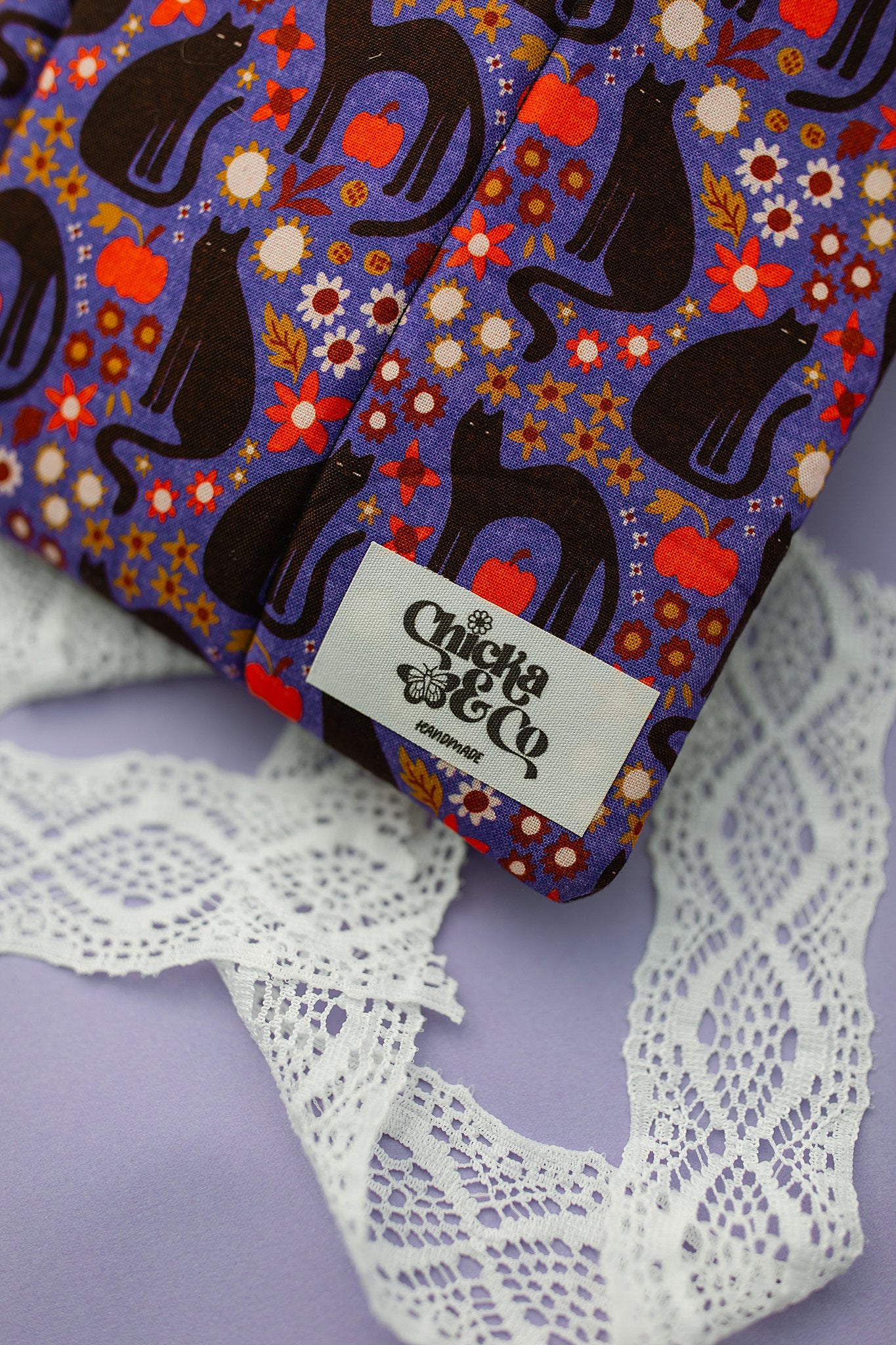 Cat Bow Book Sleeve