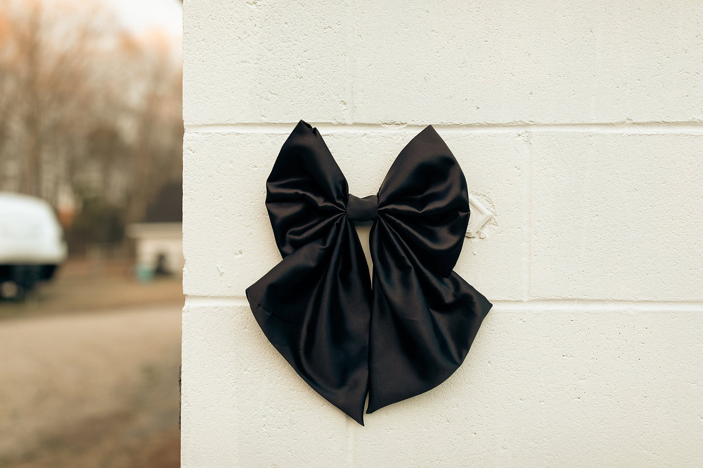 Chicka Bow XL Black Silk