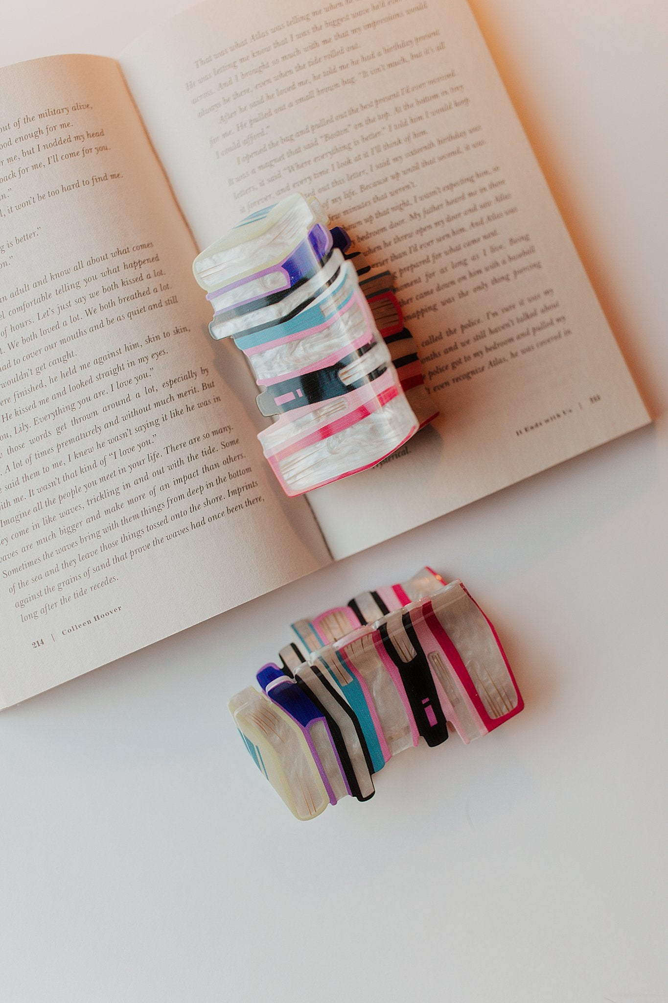 Bookish Hair Clip Cool Tones