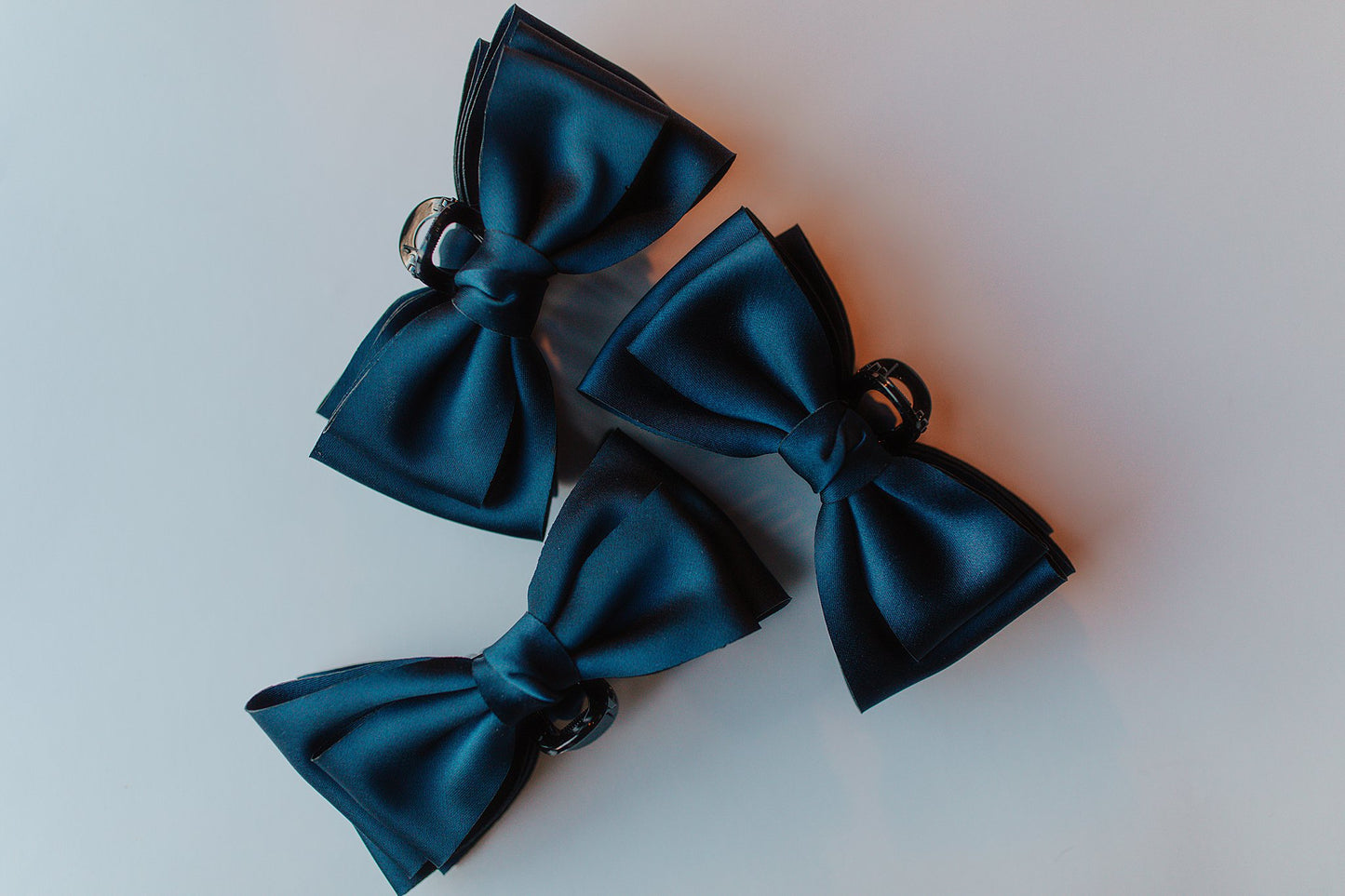 Bow Claw Clip Navy