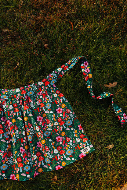 Chicka Apron Flowers