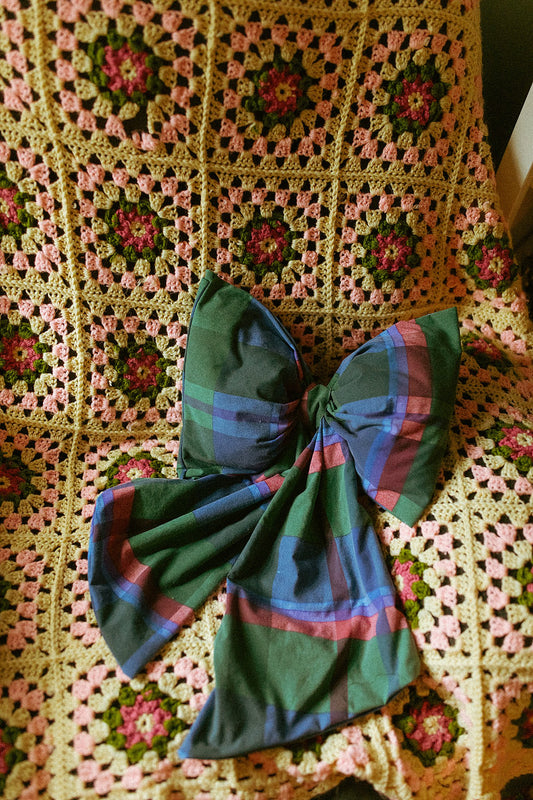 Big Bow Decor Plaid