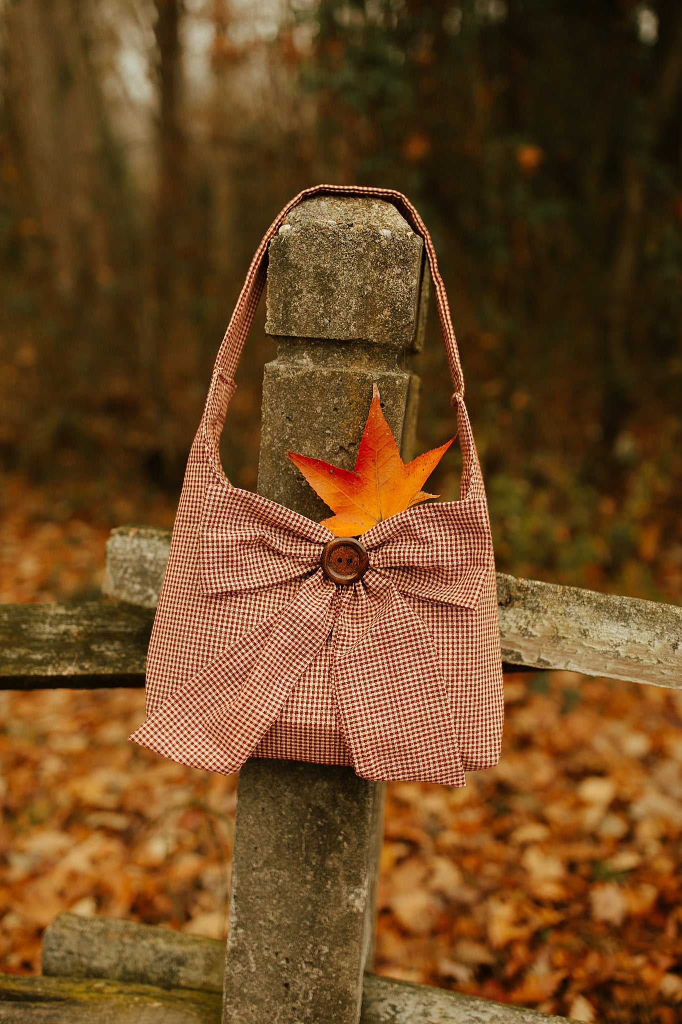 Chicka Magnet Bow Bag | Flannel