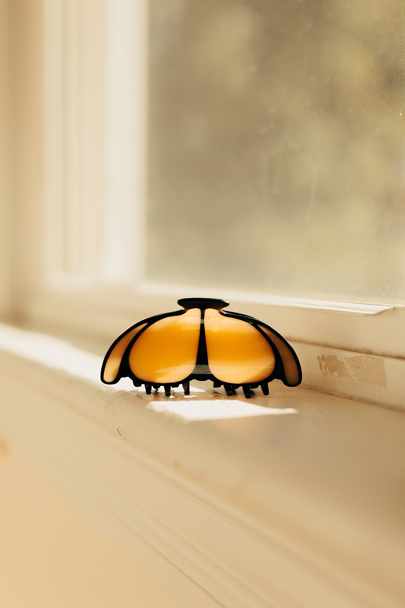 Butterfly Lamp Claw