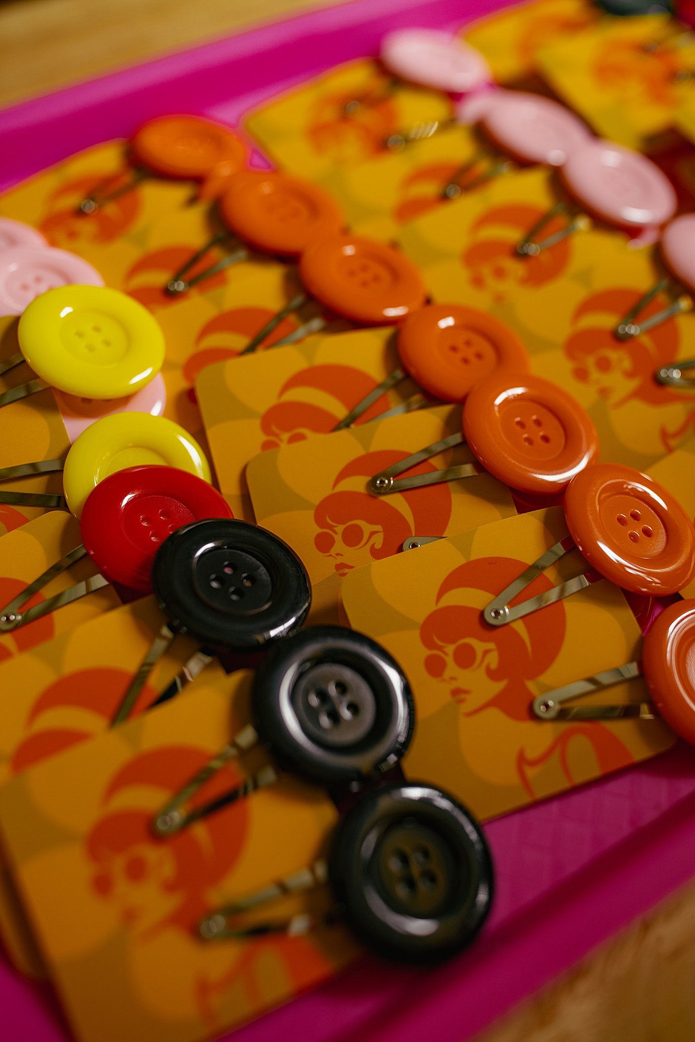 Button Hairclip Set
