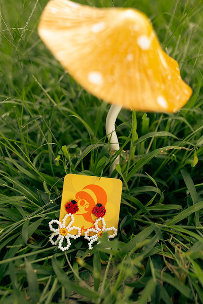 Lady Daisy Beaded Earrings