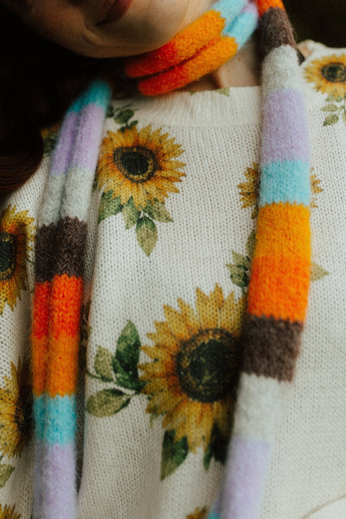 Plus Size Sunflower Print Knit Sweater