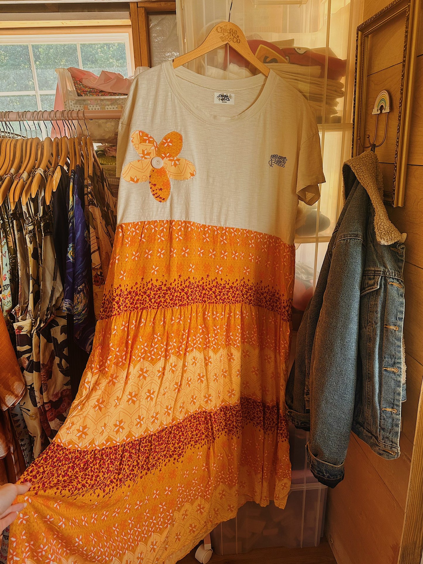 Use Your Voice Flower Tee Maxi XL